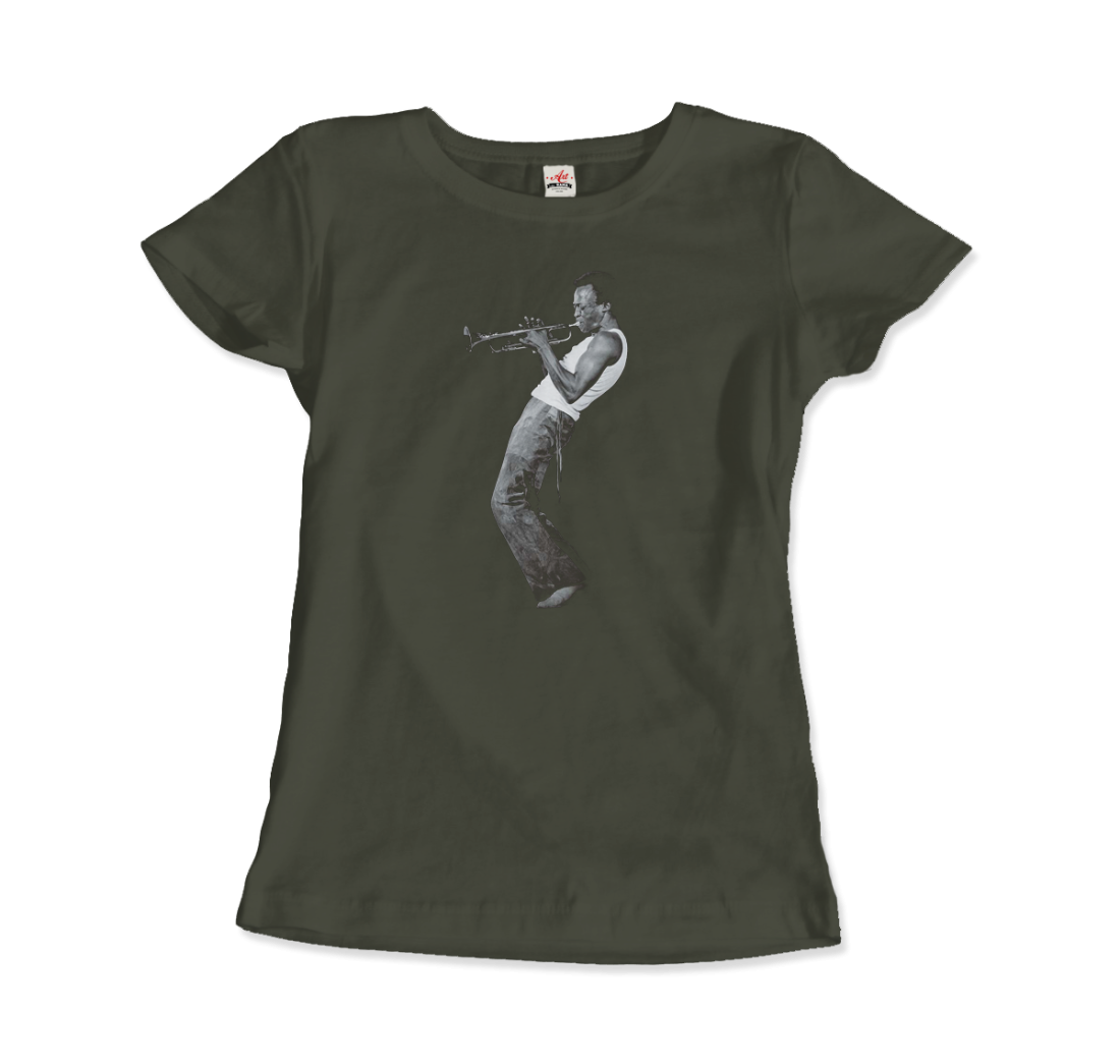 Miles Davis Playing his Trumpet Artwork T-Shirt-9